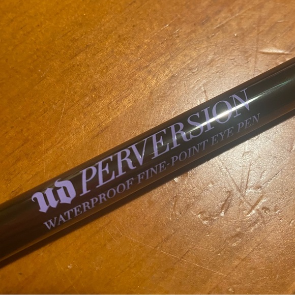 Urban Decay Perversion Waterproof Eye Pen Eyeliner - Picture 4 of 14